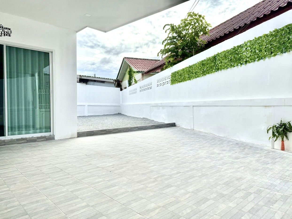 picture Single-Storey Townhouse for Sale in East Pattaya - 15/15