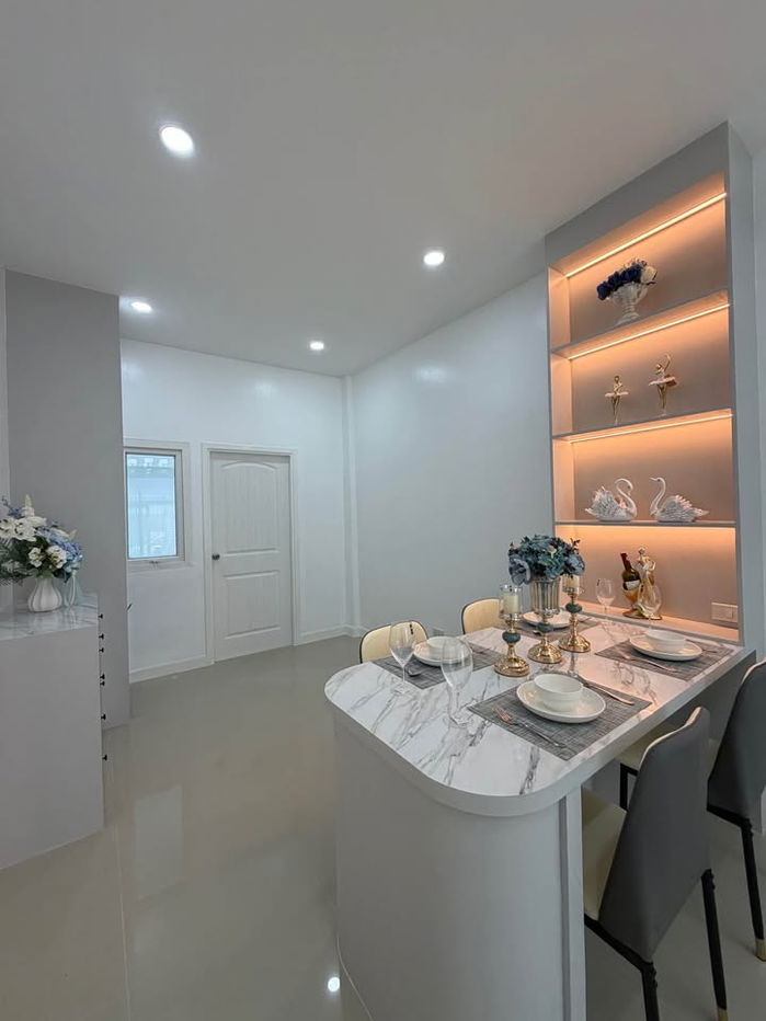 รูป ขายทาวน์เฮ้าส์ ซอยเนินพลับหวาน พร้อมเฟอร์นิเจอร์ครบชุด - รูปที่ 7/20