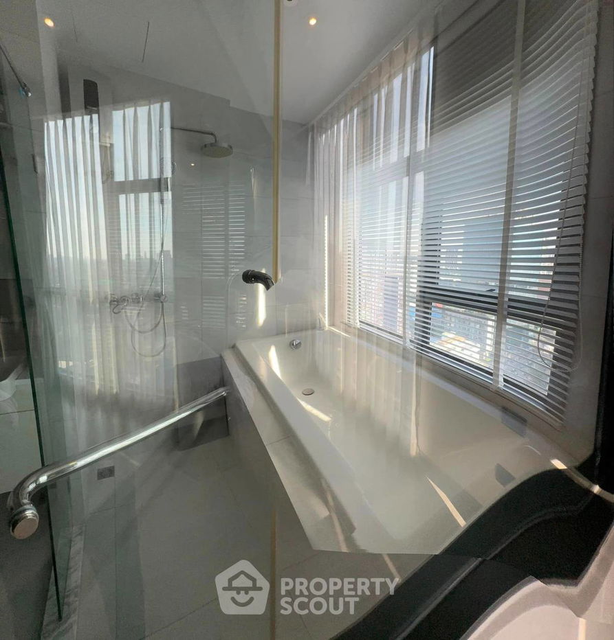 picture 2-BR Condo at Rhythm Ekkamai near BTS Ekkamai (ID 1910445) - 6/14