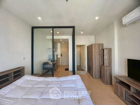 1-BR Condo at Maru Ekkamai 2 near BTS Ekkamai (ID 2461908)