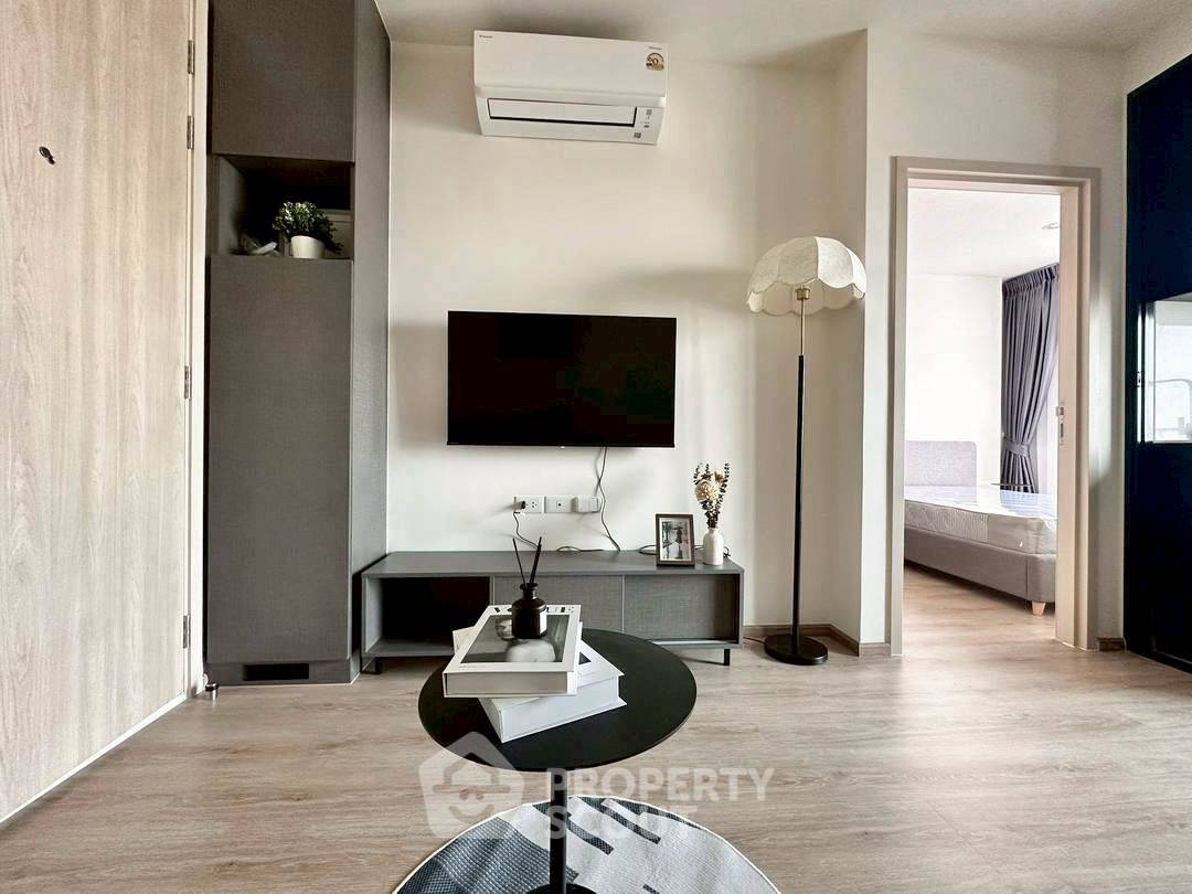 รูป คอนโด 1-ห้องนอน ที่ นิว ดิสทริค อาร์9 ใกล้ MRT พระราม 9 (ID 2461868) - รูปที่ 1/18