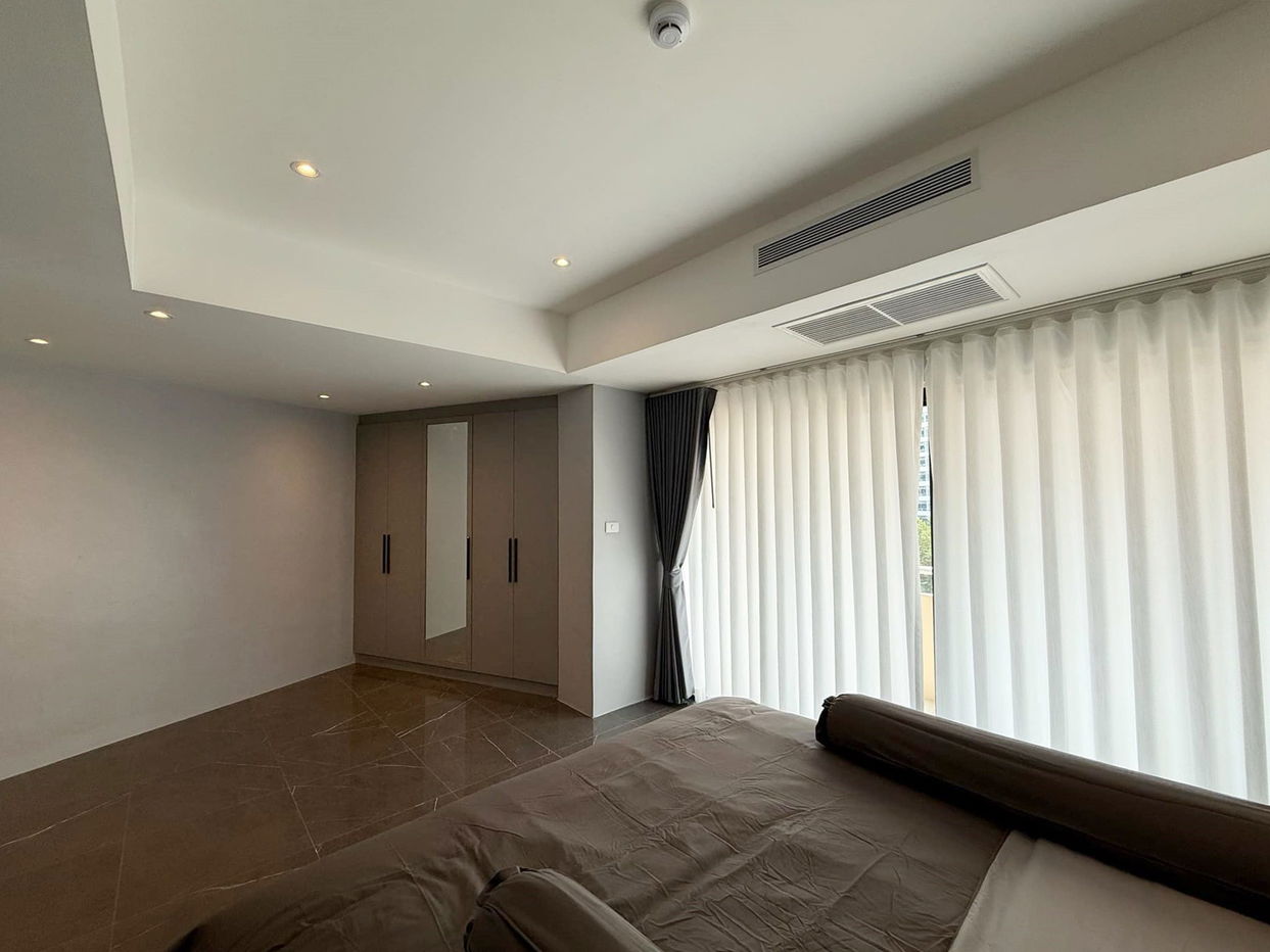 picture Chateau Dale Condominium for Sale - 7/8