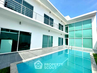 บ้านเดี่ยว ชลบุรี : วิลล่า 6-ห้องนอน ใกล้ ถนนพระตำหนัก พัทยา (ID 2463389)