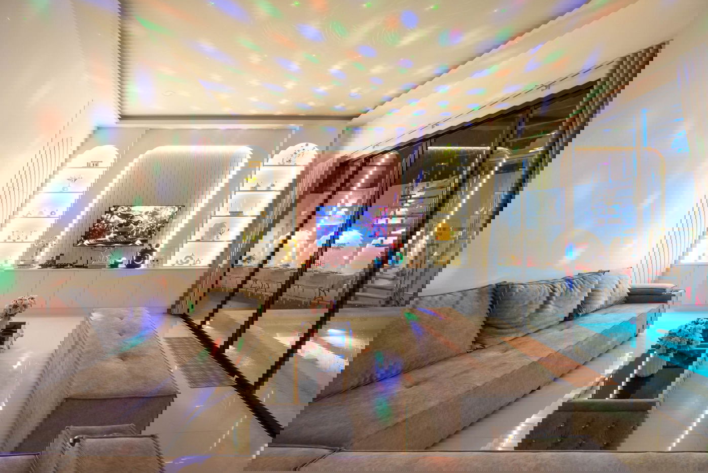 picture 5-Bedroom Pool Villa for Sale in Huay Yai - 5/9