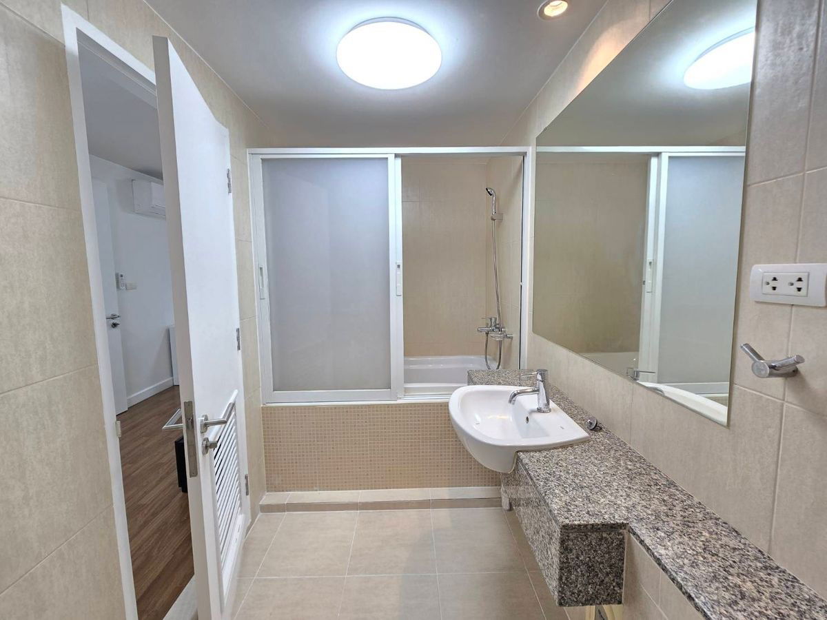 รูป LTH13700 – Condo for Sale | The Clover Thonglor | 75 sqm | 2 Beds 2 Baths | Near BTS Thonglor | 7.5 MB | คอนโดขาย เดอะ โคลเวอร์ ทองหล่อ - รูปที่ 2/6