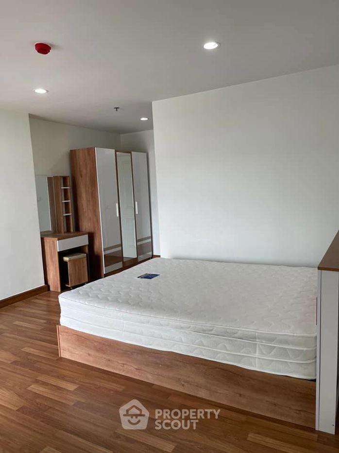 picture 2-BR Condo at Regent Home Bangson 28 near MRT Bang Son (ID 479976) - 2/15