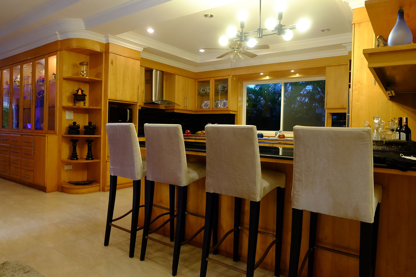 รูป Luxury 6-Bedroom Private Villa for Sale – Hua Hin - รูปที่ 11/21