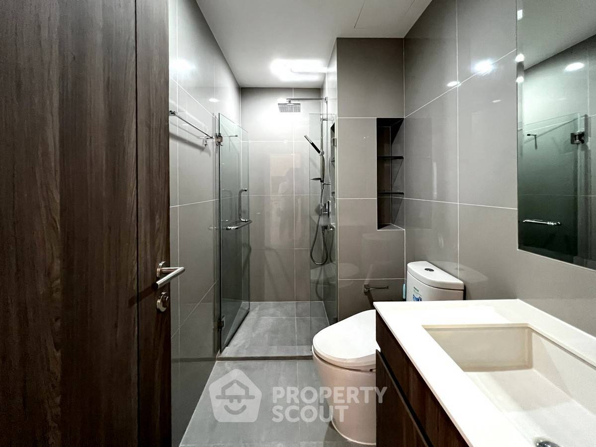 picture 1-BR Condo at Ideo Mobi Asoke near MRT Phetchaburi (ID 2463757) - 10/15