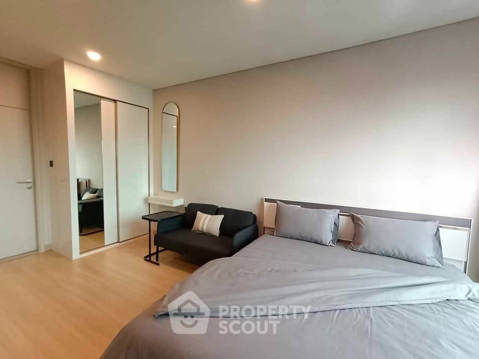 picture Studio Condo at Lumpini Park Phahon 32 near BTS Sena Nikhom (ID 2463618) - 3/8