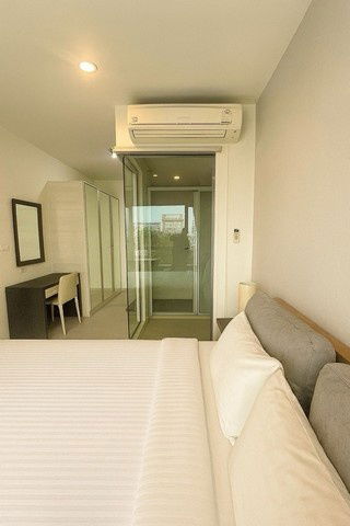 picture C6401 Rent  :  Condo  Life Ratchadapisek  ( MRT Suthisan ) 064 665 4666 - 2/6