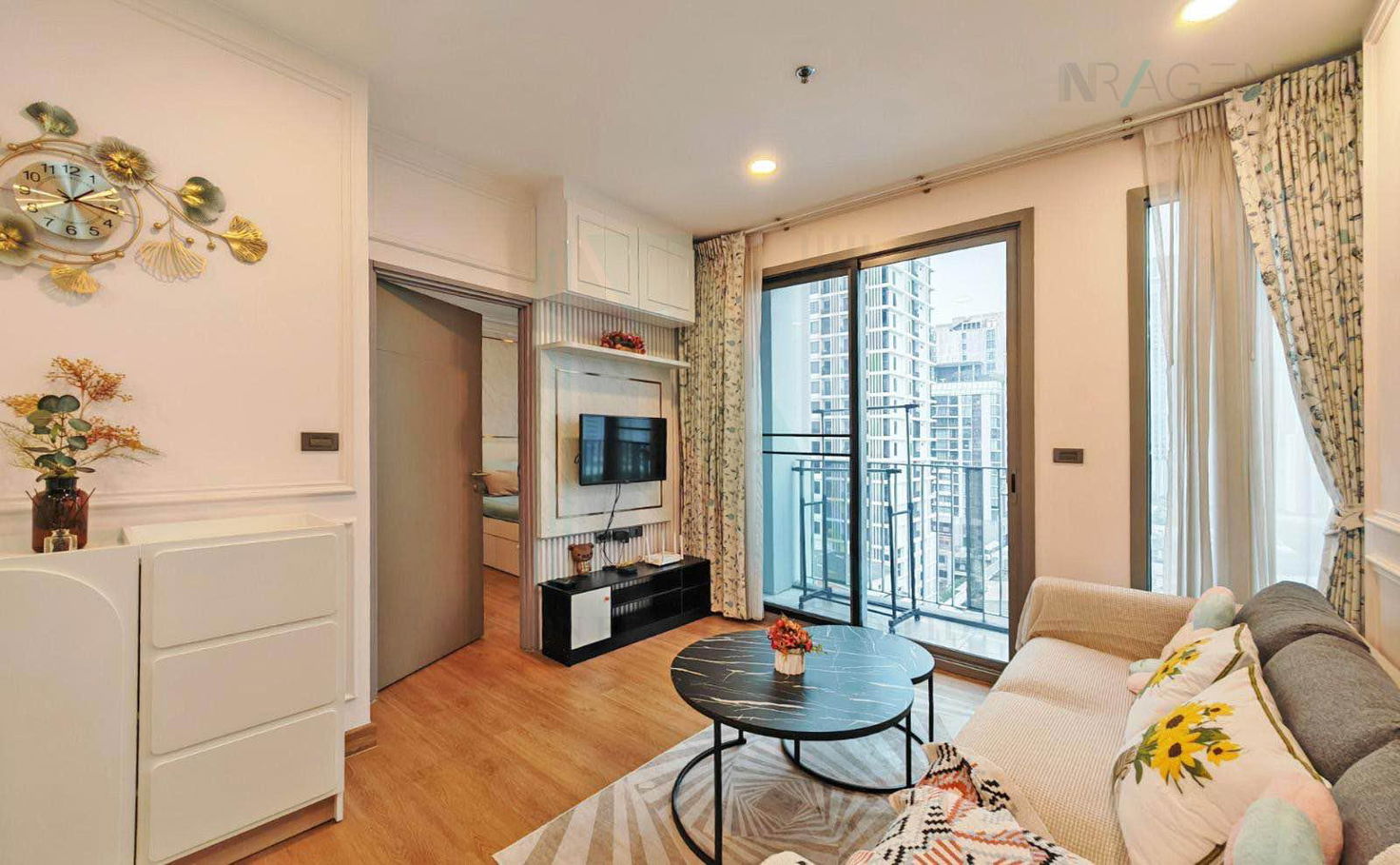 picture For Rent Condo CEIL BY SANSIRI Building 1, Floor 10,1 bed room, Room size 49 sqm - 3/8
