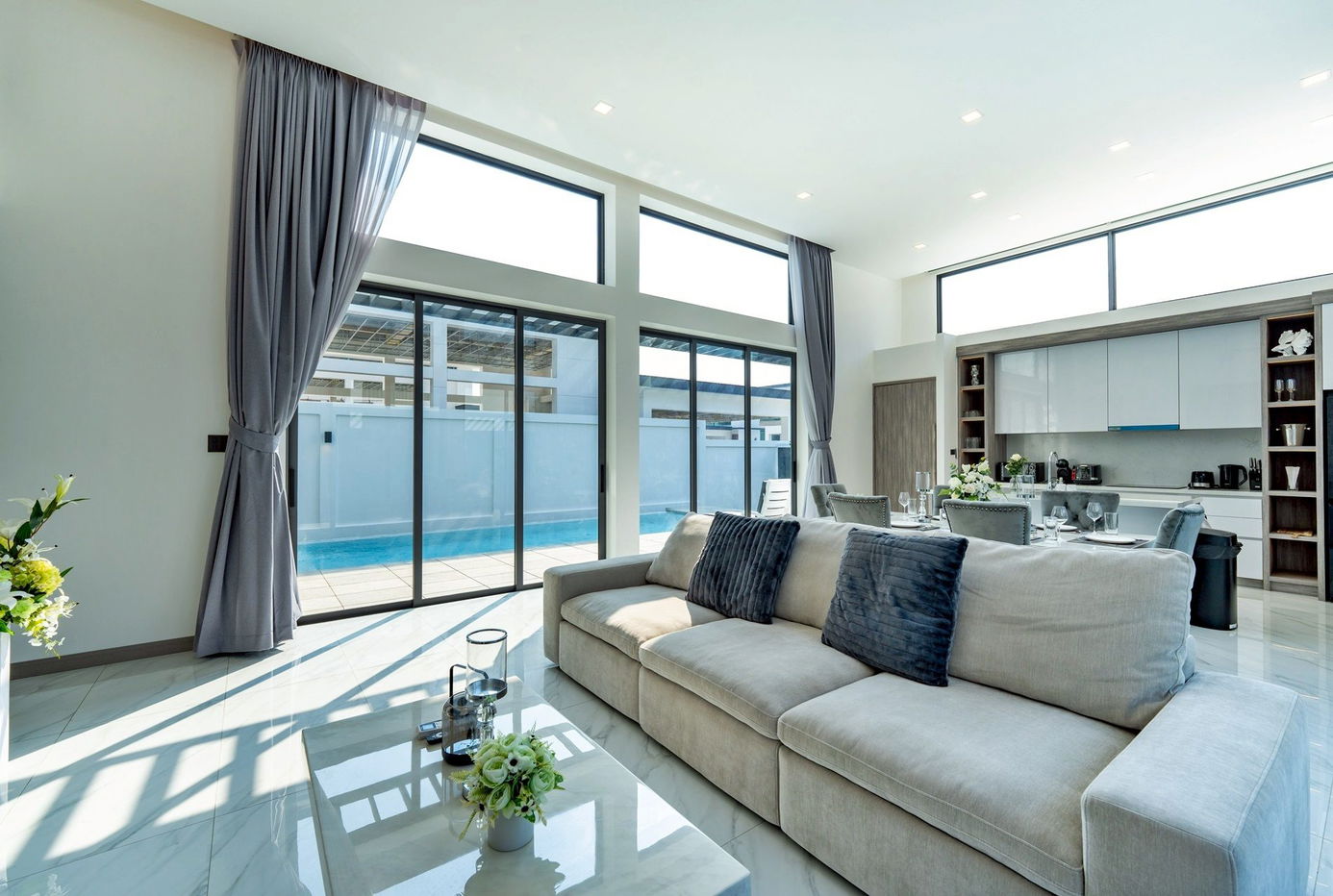 รูป วิลล่าหรู 3 ห้องนอนพร้อมสระว่ายน้ำให้เช่า – ชากนอก - รูปที่ 3/20