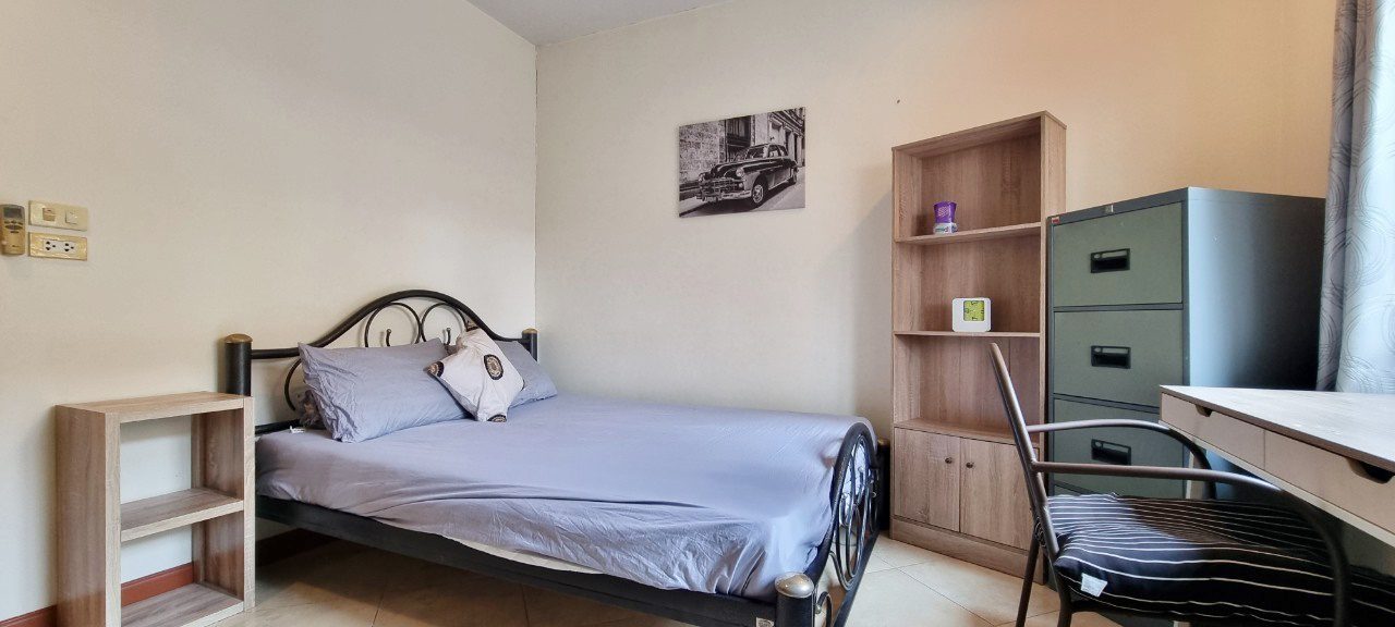 picture Pool Villa in East Pattaya for Sale - 8/17