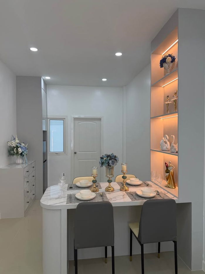 รูป ขายทาวน์เฮ้าส์ ซอยเนินพลับหวาน พร้อมเฟอร์นิเจอร์ครบชุด - รูปที่ 8/20