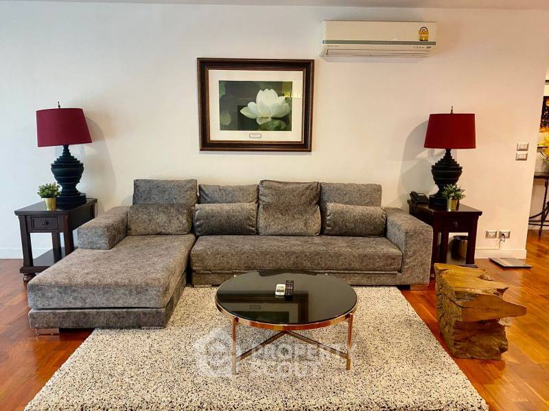 picture 3-BR Condo at Benviar Tonson Residence near BTS Ratchadamri (ID 568423) - 5/16