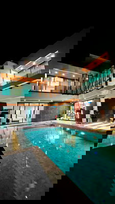 เช่าบ้านเดี่ยว บางละมุง ชลบุรี : พูลวิลล่าหรู 4 ห้องนอนให้เช่าในหาดจอมเทียน