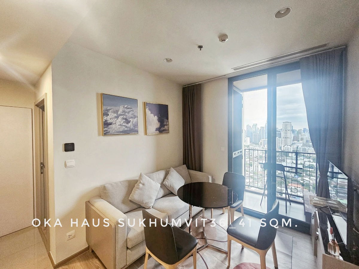 รูป 🎉Hot!! Condo​ For​ Rent 2 bedrooms at Oka​ Haus​ Sukhumvit36 opposite Vimut-Theptarin Hospital near Lotus's, BigC - รูปที่ 2/9