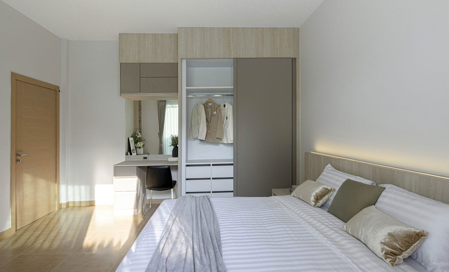 รูป วิลล่าหรู 3 ห้องนอน พร้อมสระว่ายน้ำ ให้เช่า – ห้วยใหญ่ - รูปที่ 12/20