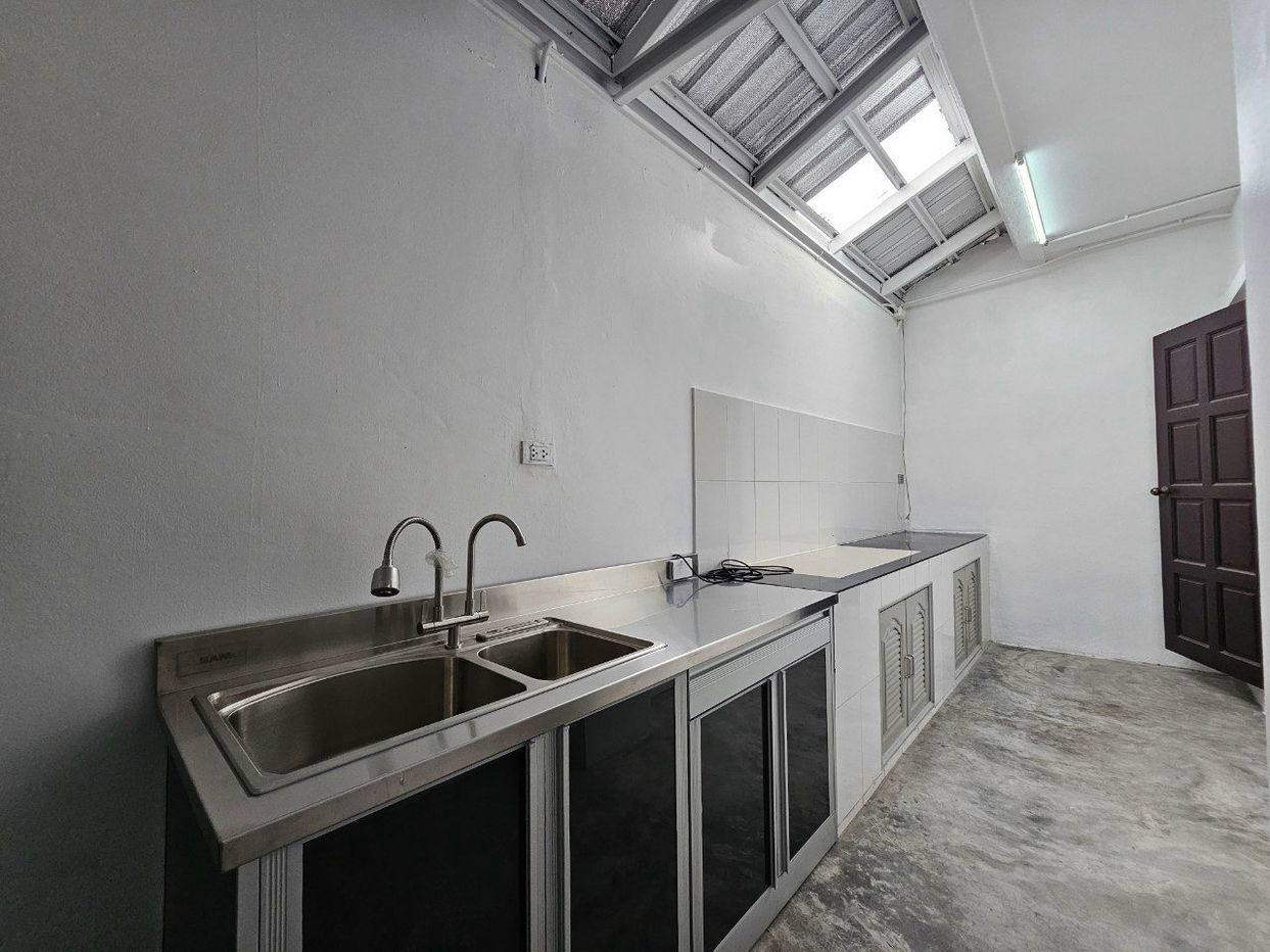 รูป ทาวน์เฮ้าส์ 3 ห้องนอนให้เช่าในพัทยาตะวันออก - รูปที่ 5/18