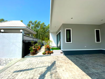 Houses for sale Frost Magical Ice of Siam : 3 Bedrooms East Pattaya House for Sale
