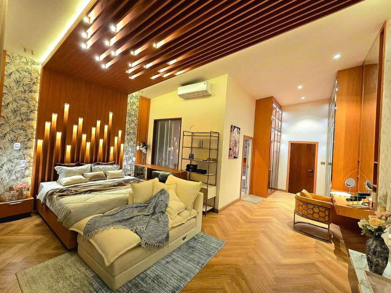 picture Luxury 5-Bedroom Pool Villa for Rent – Mabprachan, East Pattaya - 8/19