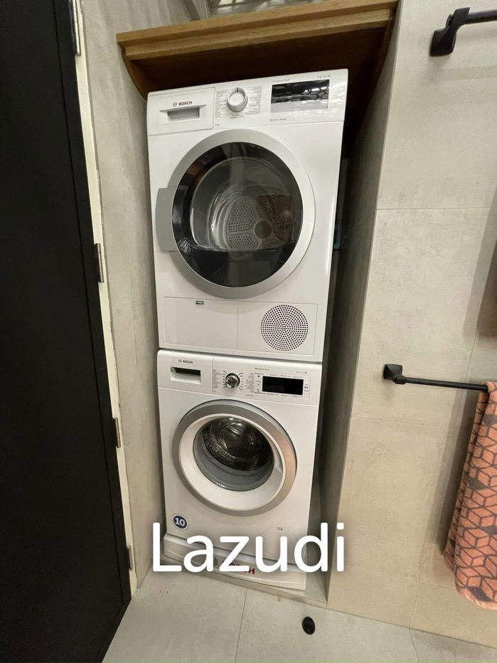 picture Luxury 2-Bedroom Condo in Khlong Toei Nuea Bangkok - 9/11