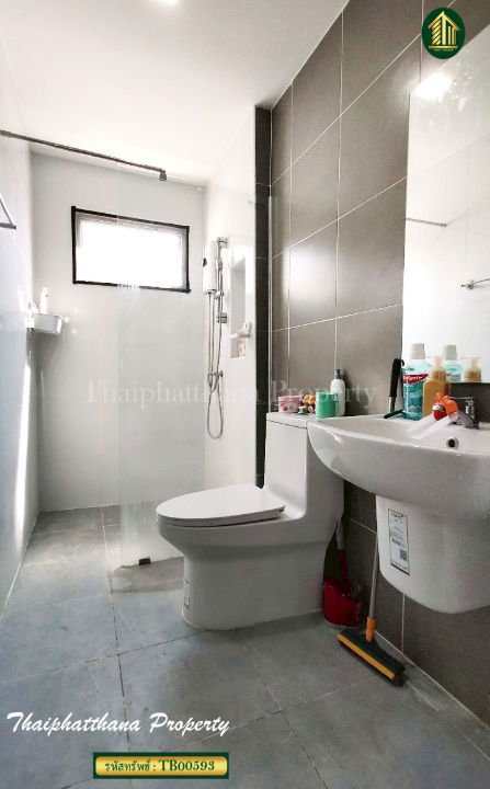 รูป บ้านพฤกษา ศรีนครินทร์-บางนา หลังมุม ต่อเติมตกแต่งเฟอร์นิเจอร์พร้อมเข้าอยู่ - รูปที่ 13/15