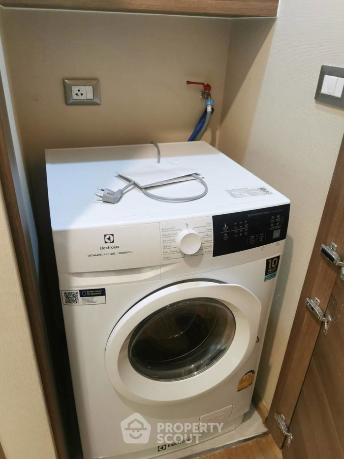 picture 2-BR Condo at The Address Sathorn near BTS Saint Louis (ID 1946323) - 2/15