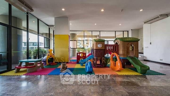 picture 2-BR Condo at Acadamia Grand Tower near BTS Phrom Phong (ID 1981494) - 12/18