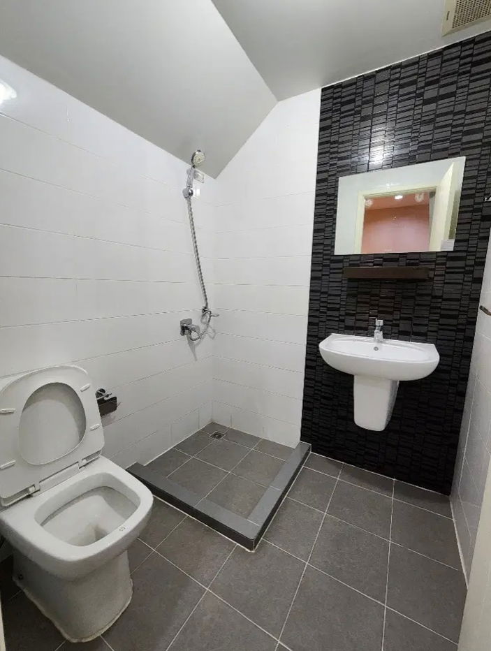 picture Townhouse for rent, 3 floors, Plex Bangna Village, beautiful, good location, near Mega Bangna shopping center. Interested, add Line @841qqlnr - 20/23