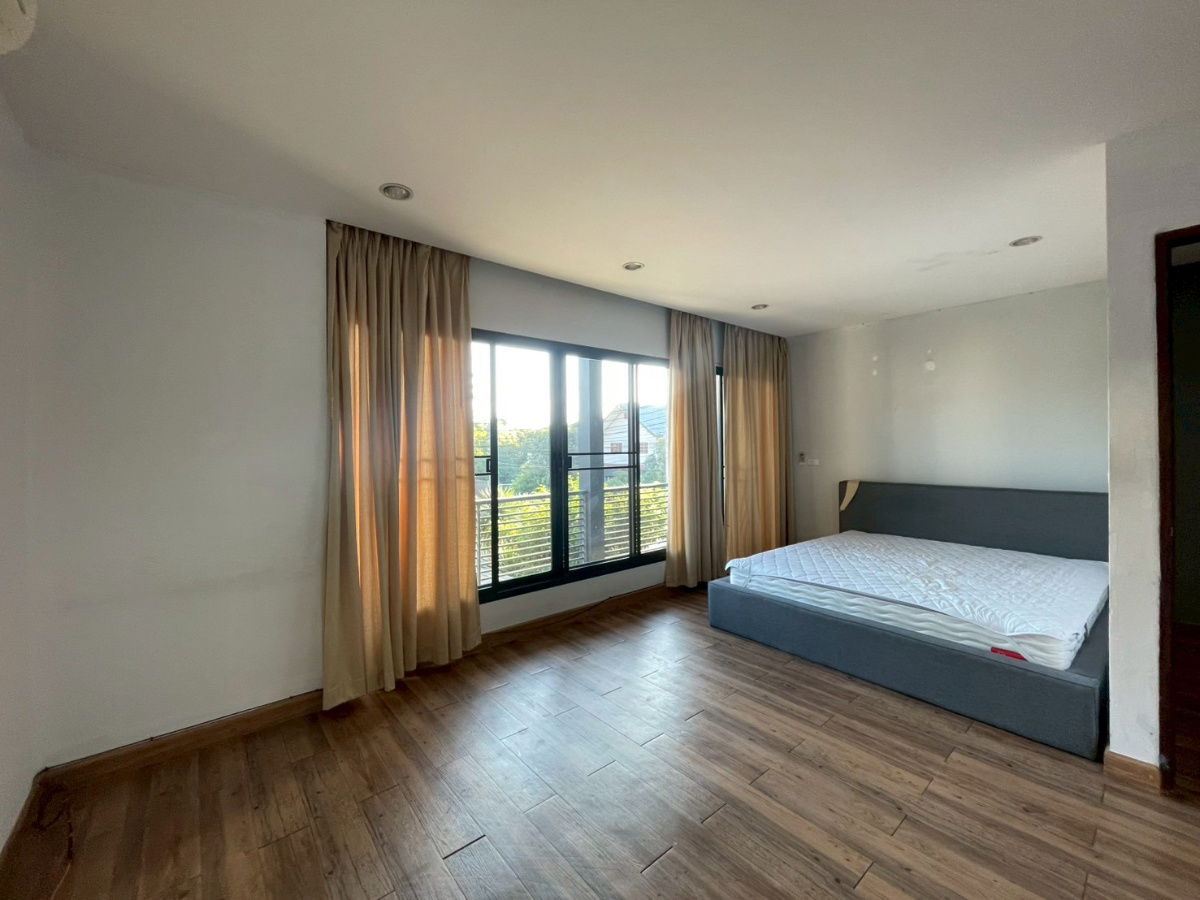 รูป ให้เช่าบ้านเดี่ยวสองชั้น  2 ห้องนอน 3 ห้องน้ำ 1  ห้องครัว  1  ที่จอดรถ - รูปที่ 5/24