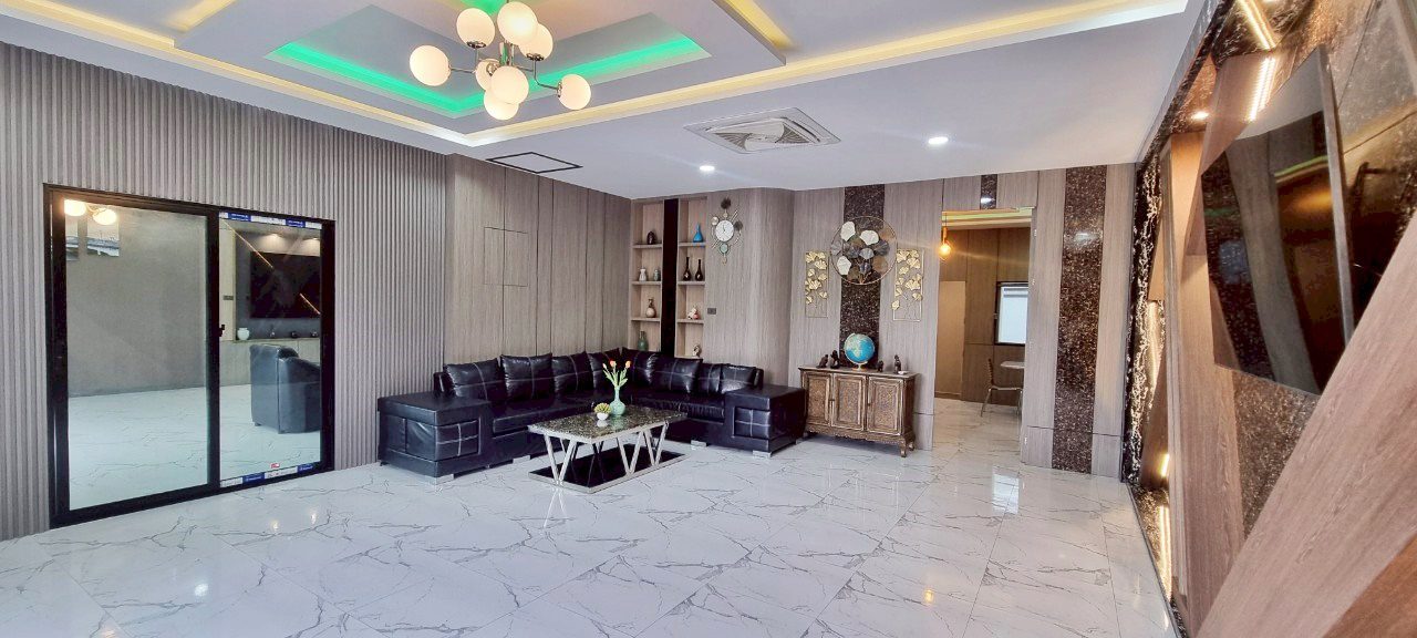 picture 6 Bedrooms House for Sale in Mabprachan - 8/25