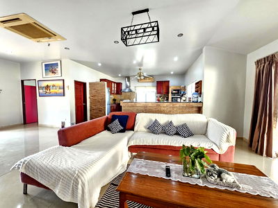 เช่าบ้านเดี่ยว ถนนพรประภานิมิต : วิลล่าพูล 3 ห้องนอนให้เช่าในพัทยาตะวันออก