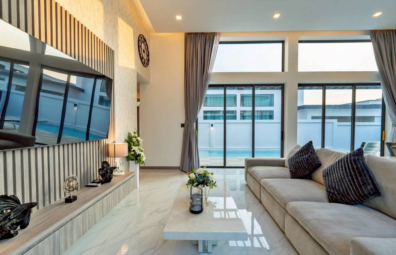 รูป วิลล่าหรู 3 ห้องนอนพร้อมสระว่ายน้ำให้เช่า – ชากนอก พัทยาตะวันออก - รูปที่ 5/19