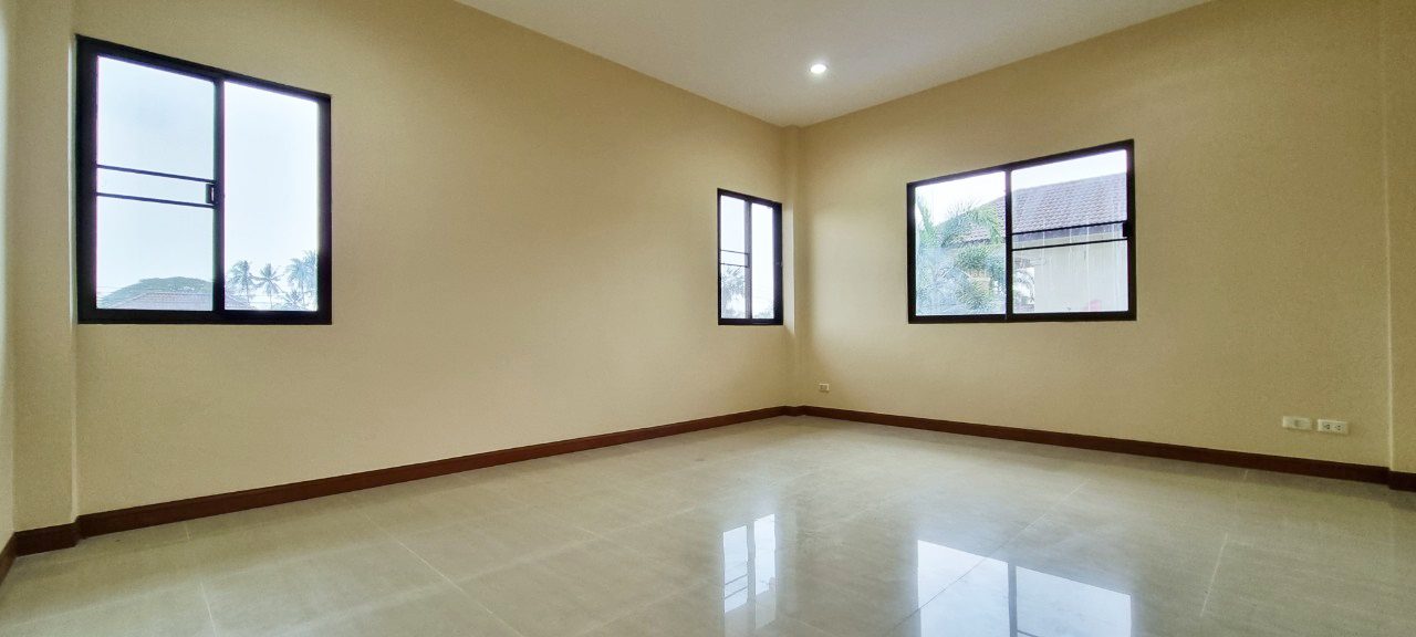 picture 5 Bedrooms House for Sale in Mabprachan - 11/23