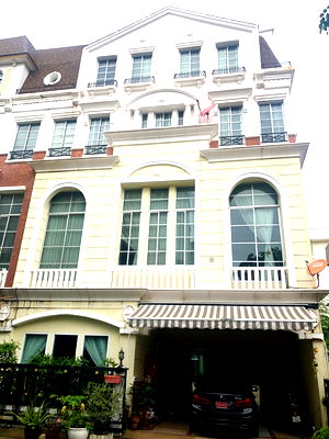 ทาวน์โฮม ถนนพระราม 3 : ขายทาวน์เฮาส์ 4 ห้องนอน บ้านกลางกรุง สาทร–นราธิวาส | ช่องนนทรี ใจกลางกรุงเทพฯ - U1728714