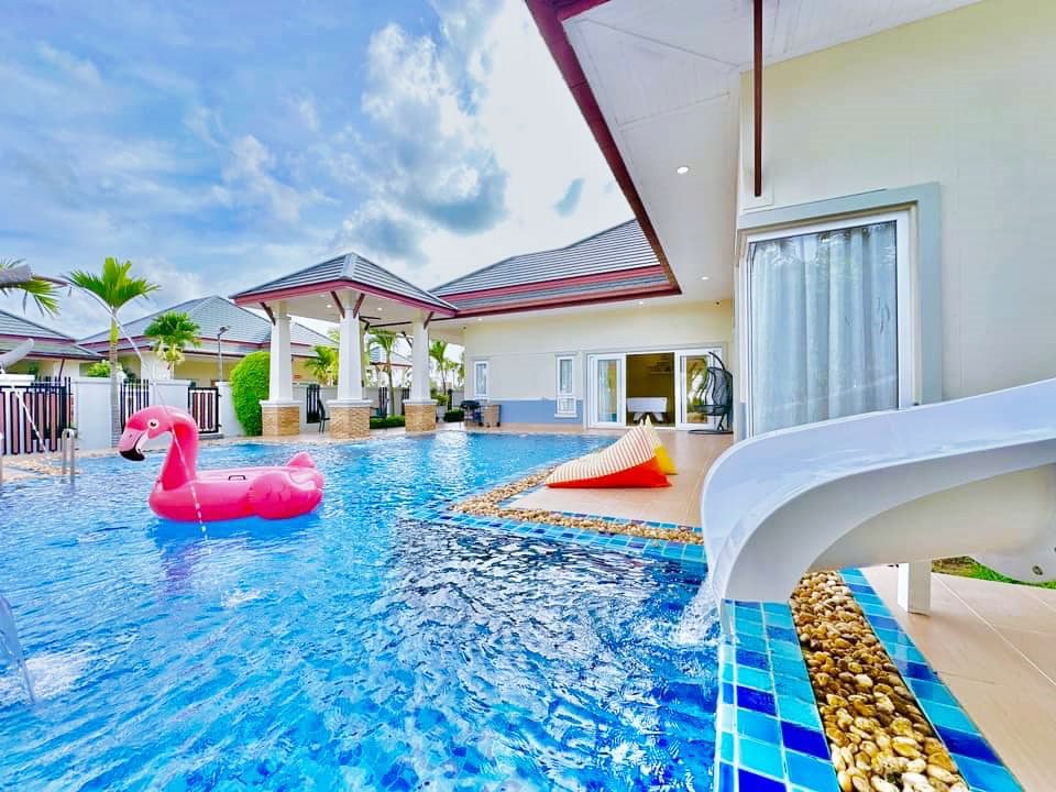 picture 4 Bedrooms Pool villa for Sale in Huay Yai - 14/17
