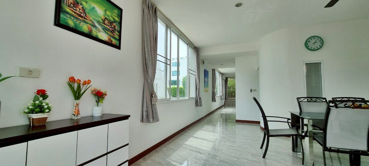 รูป บ้าน 4 ห้องนอนให้เช่าในจอมเทียน - รูปที่ 1/24