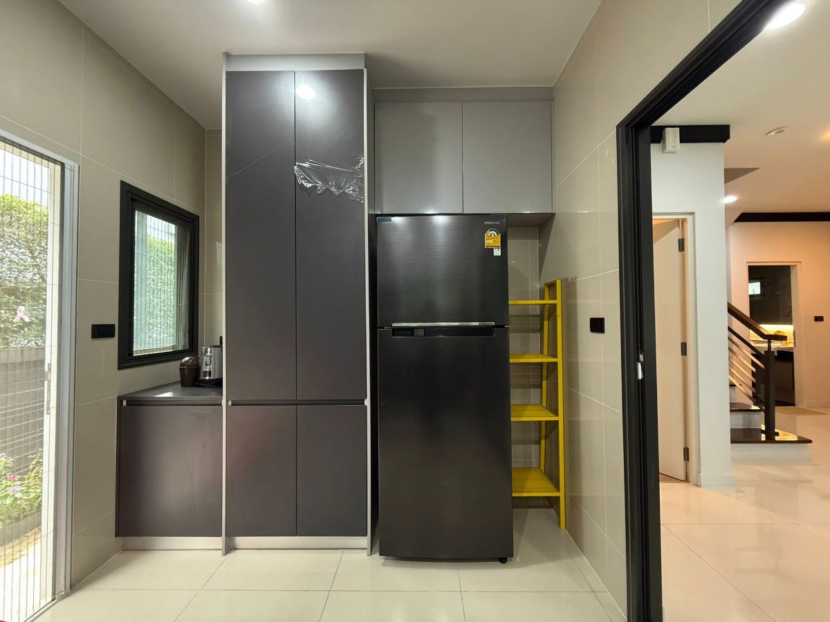 รูป เศรษฐสิริ กรุงเทพกรีฑา 2 | บ้านเดี่ยว 4 ห้องนอน 4 ห้องน้ำ - มีห้องนอนด้านล่าง + EV Charger ใกล้ Brighton College Bangkok - รูปที่ 7/18