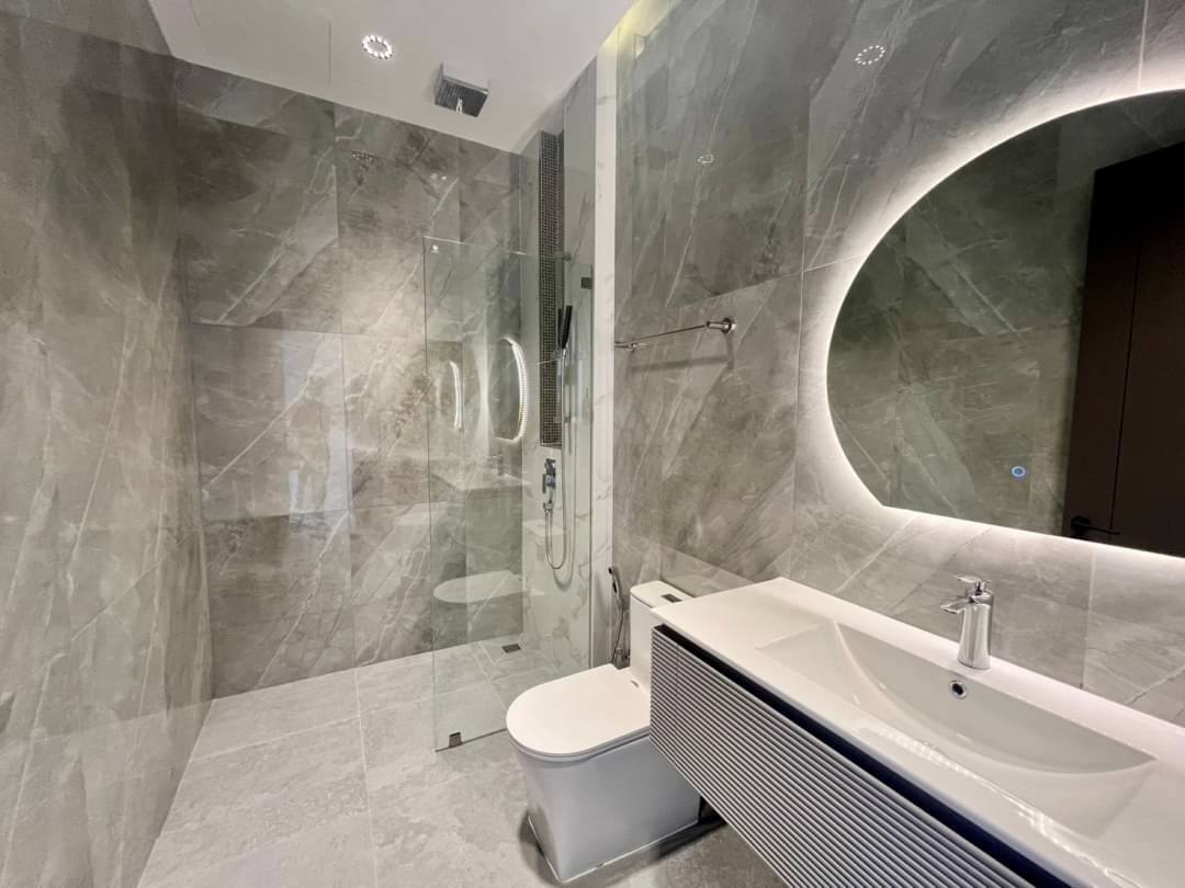 picture 5 Bedrooms Pool Villa for Sale in South Pattaya - 13/16