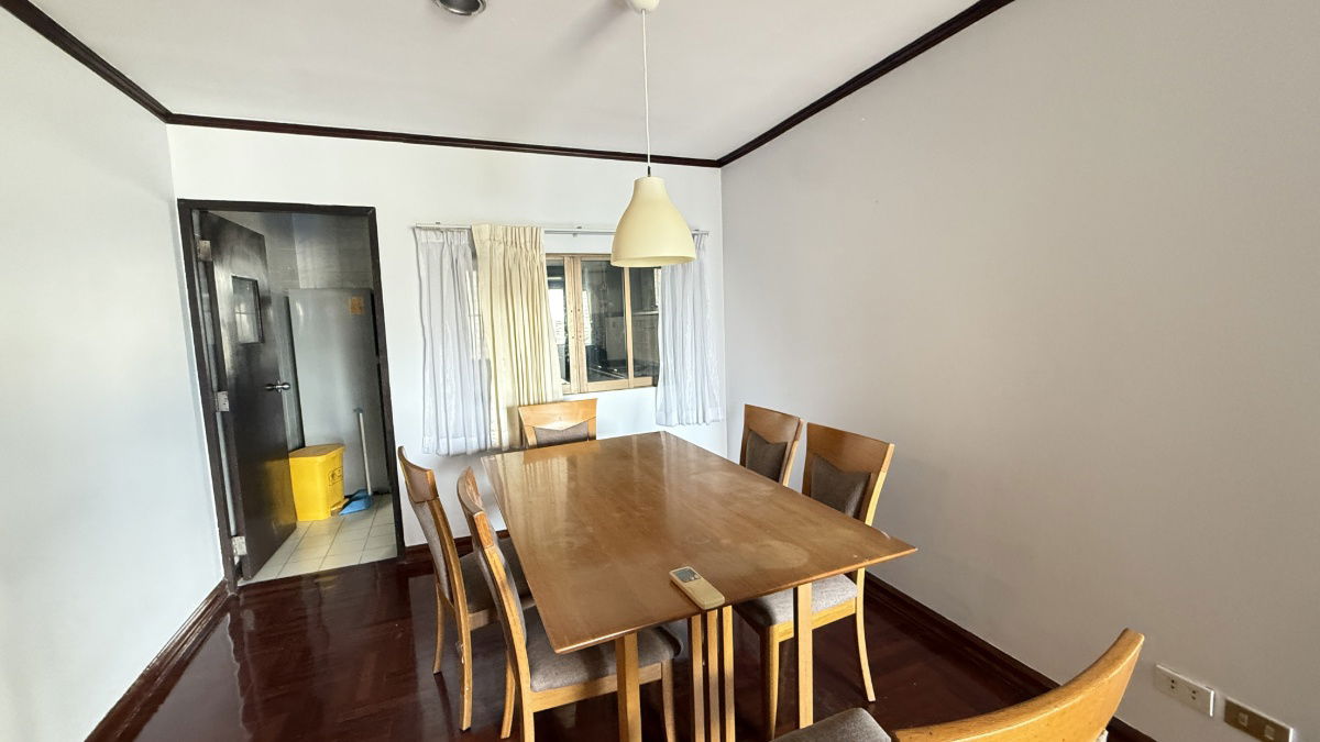 รูป ขายคอนโด 3 ห้องนอน พื้นที่ใหญ่ รีโนเวทได้ ริชมอนด์ พาเลซ | สุขุมวิท 43 - U5885271 - รูปที่ 3/7