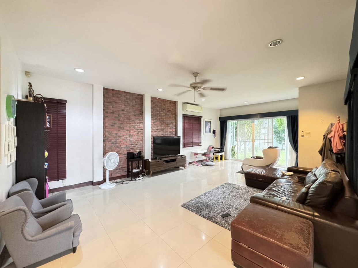 picture Single House for Sale in East Pattaya - 2/13