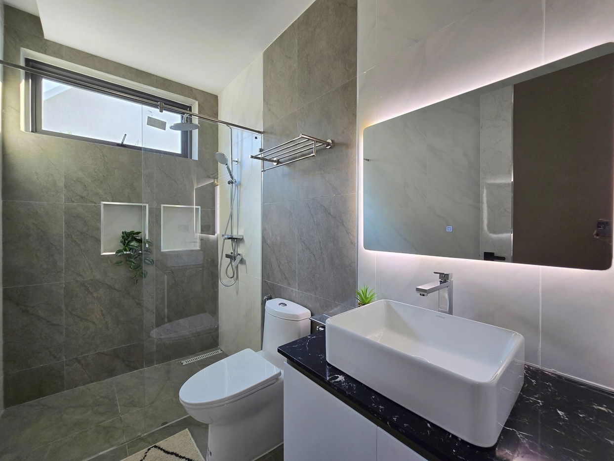 picture 3 Bedrooms Pool Villa in Mabprachan for Sale - 20/21