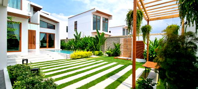 Houses for sale : 5 Bedrooms Pool Villa in Pong for Sale