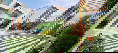 5 Bedrooms Pool Villa in Pong for Sale