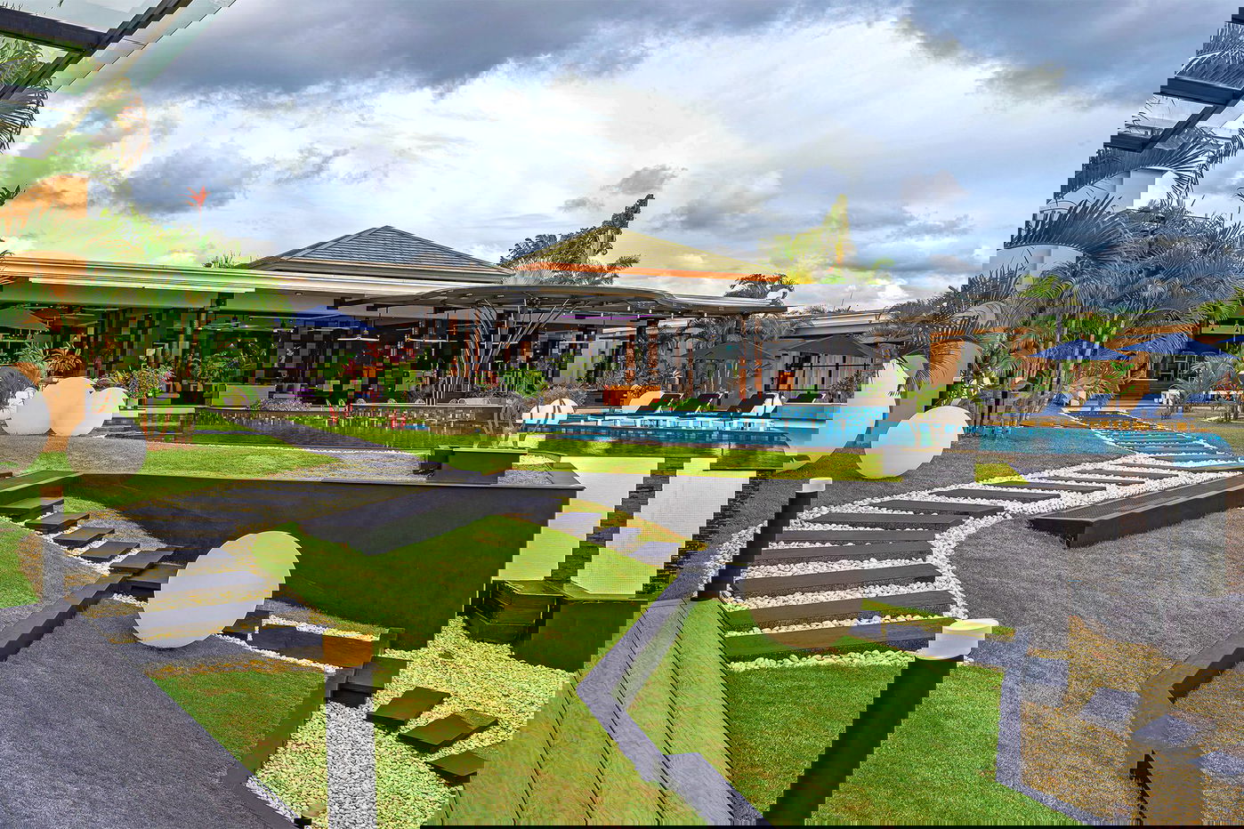 picture Private Resort in Pattaya for Sale - 1/29