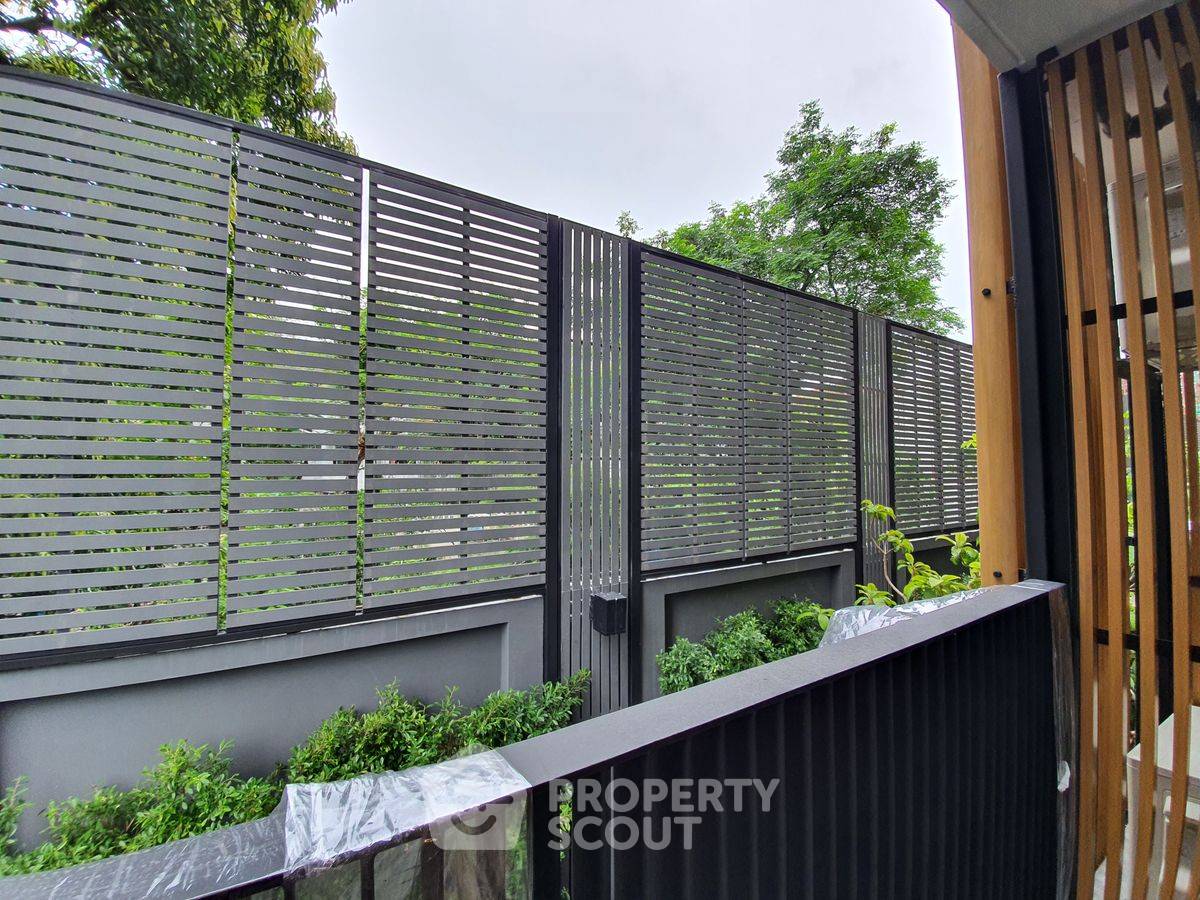 picture 2-BR Condo at Noble Ambience Sukhumvit 42 near BTS Ekkamai (ID 2258220) - 14/14