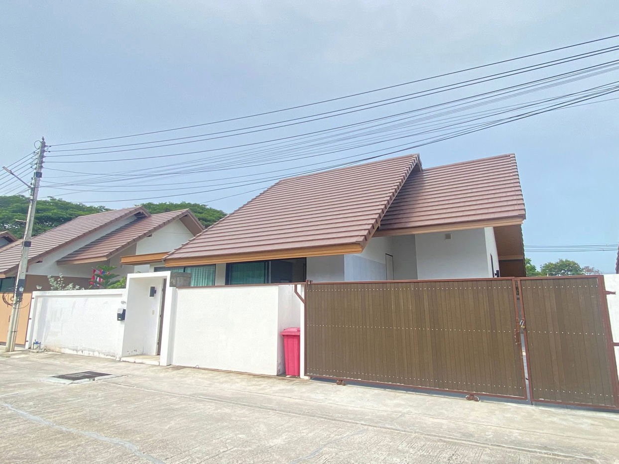 รูป 3 Bedroom House for Sale in Huay Yai Pattaya - รูปที่ 1/19