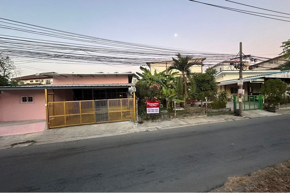 รูป [920021007-296] Land with 2 Houses for Sale - Prime Location in Phra Khanong - รูปที่ 6/44