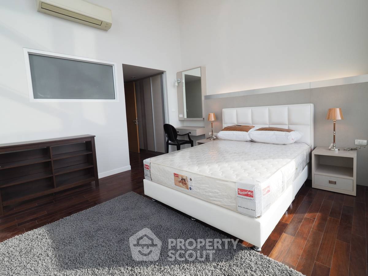 picture 4-BR Condo at Circle Condominium near MRT Phetchaburi (ID 515679) - 19/23
